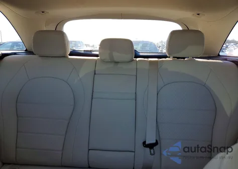 2018 Mercedes-Benz Glc 300 z USA, uszkodzony, nr VIN WDC0G4JB5JV066111